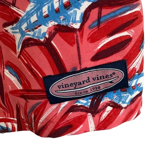 Vineyard Vines Red Blue Batik Shark Print Swim Trunks Shorts Mens Size XL - Picture 4 of 12